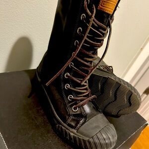 Converse Bosey leather boots/shoe